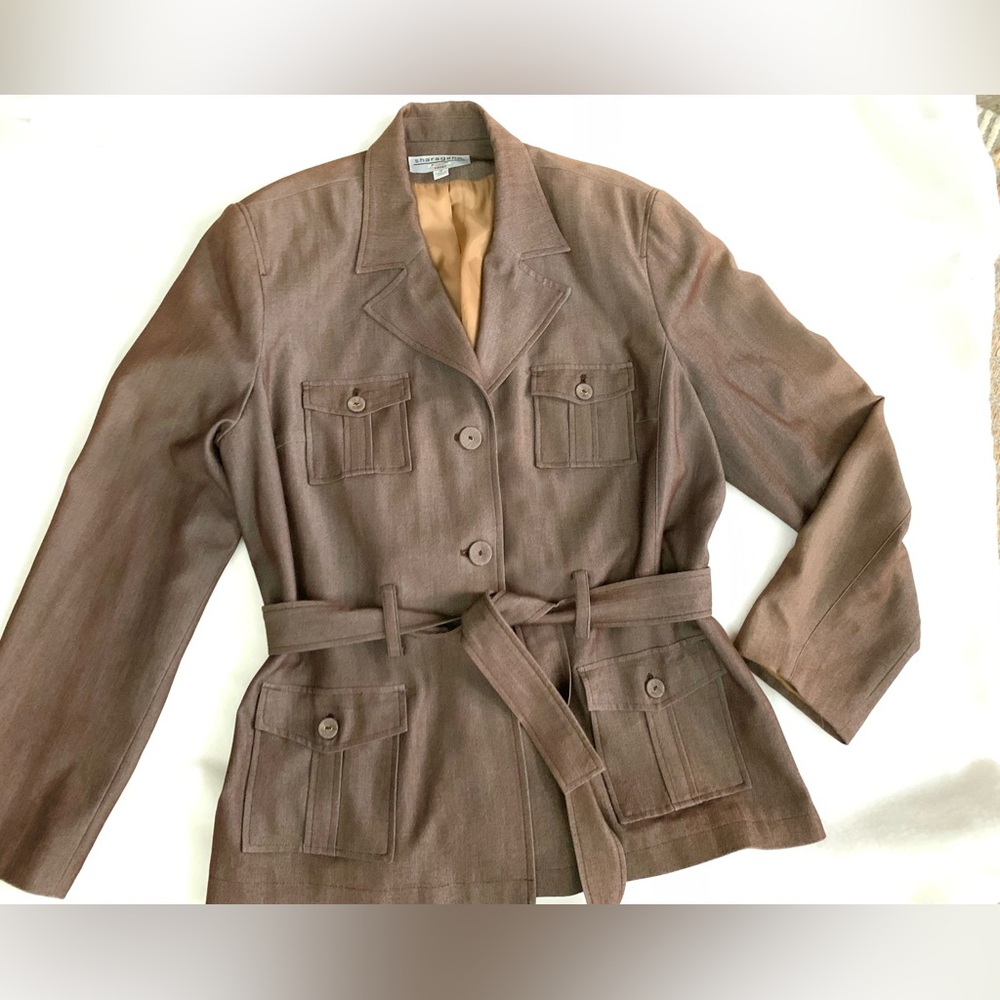 Sharagano Brown Lined Utility Jacket with Belt
Heavy weight, well made, lined.